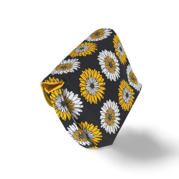 White and Yellow Floral Handbag - Image 2