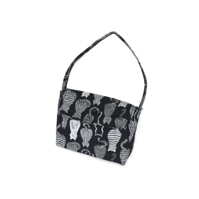 Meow-velous Style! Black Cat-Patterned Purse