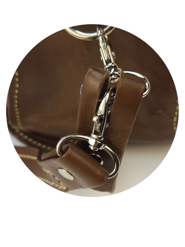 Elegant Acorn Motif Leather Shoulder Bag - Image 2